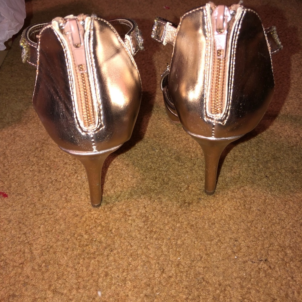 Heels - Picture 3 of 4